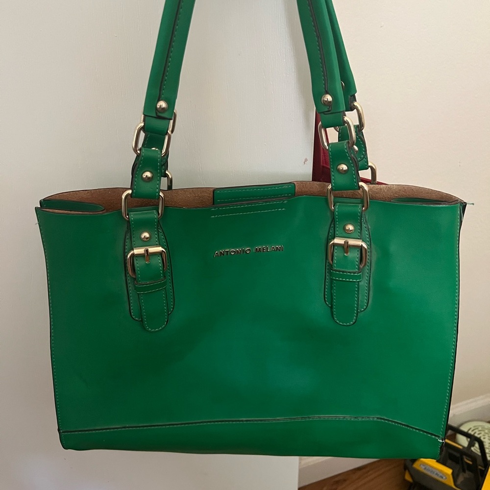Antonio Melani tote hand 💼 bag slightly used well taken care of.